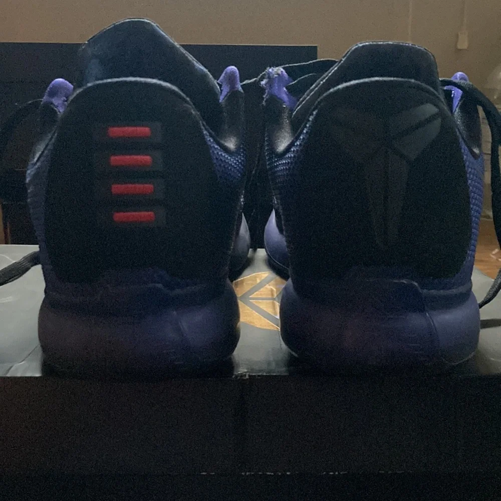 Nike - Kobe X - purple - size 12 - Picture 4 of 6